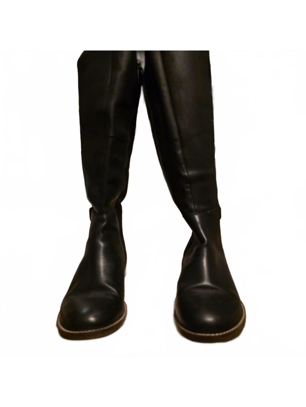 Wmn's 6.5 Clarks Black knee high riding boots with buckle accents